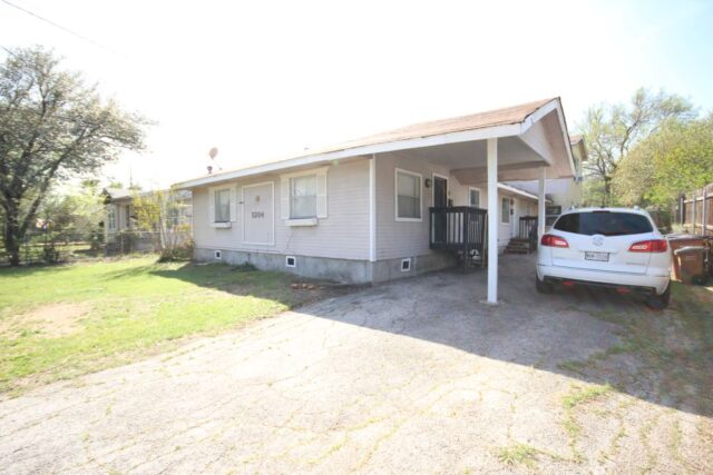 Duplex near University of Texas