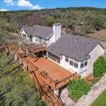 Lake Travis Waterfront Lodge with private Tennis Court